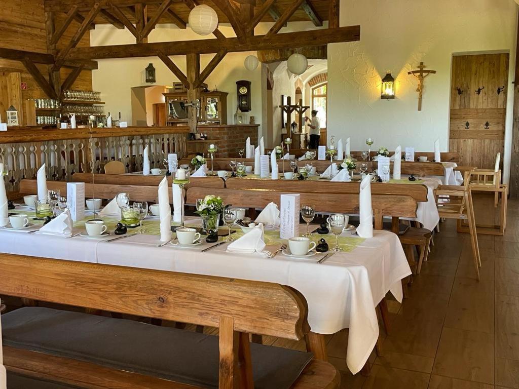 Landgasthaus Zur Linde Pleiskirchen Eksteriør billede