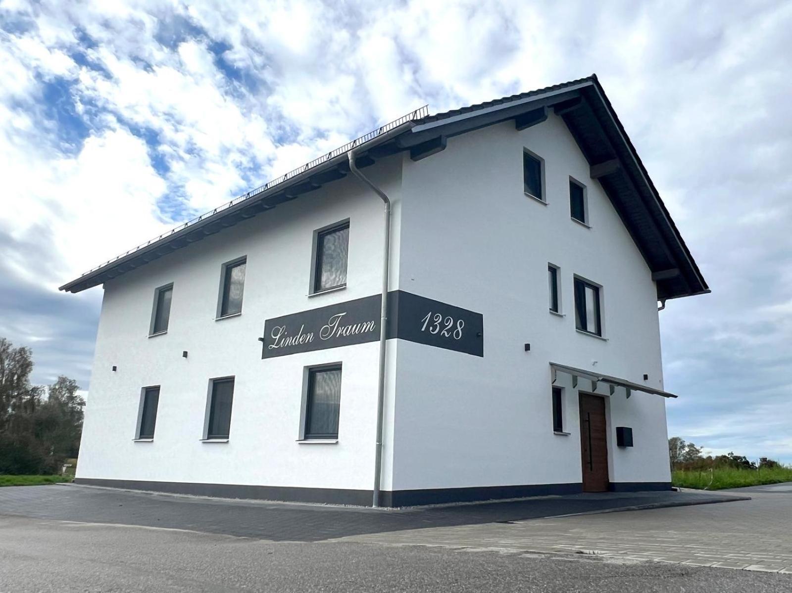 Landgasthaus Zur Linde Pleiskirchen Eksteriør billede